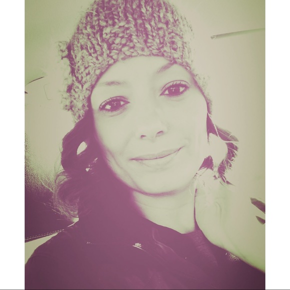 Meet your Posher, Katie - Picture 1 of 1